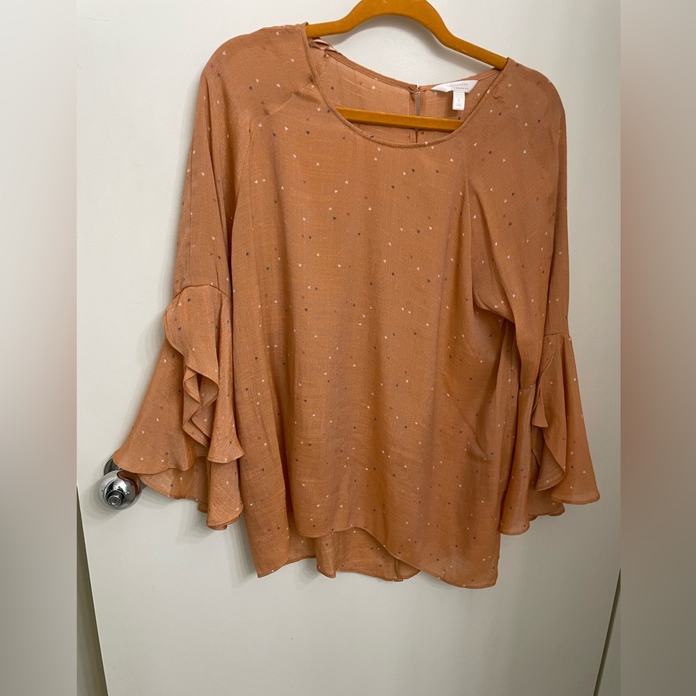 LC Lauren Conrad Ruffled Sleeve Top in Rust